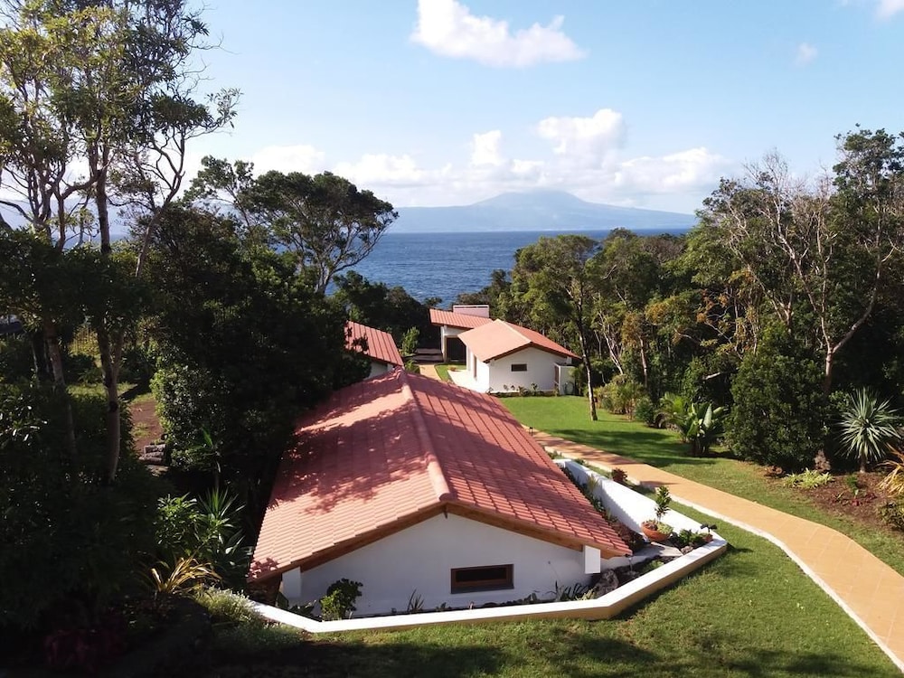 Hotel Villas Casteletes-bangalow Sea View - Image 1