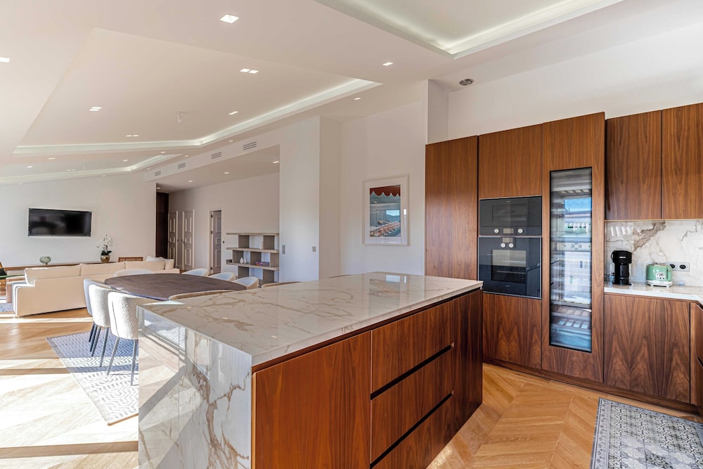 Renovated Penthouse - Gray D'albion/croisette