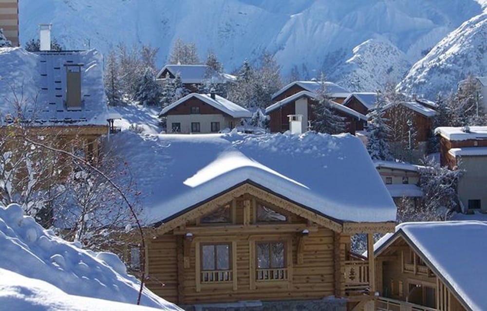 Chalet With a Fireplace at 500m From ski Lift