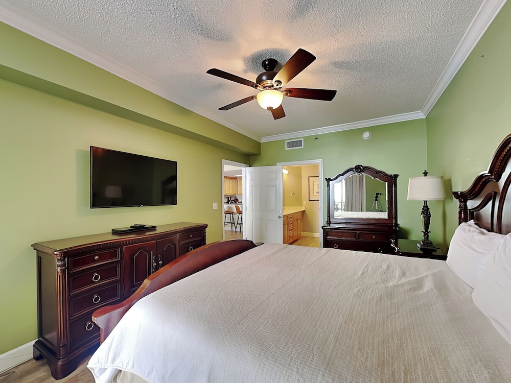The Beach Club - Avalon #1604 by Southern Vacation Rentals