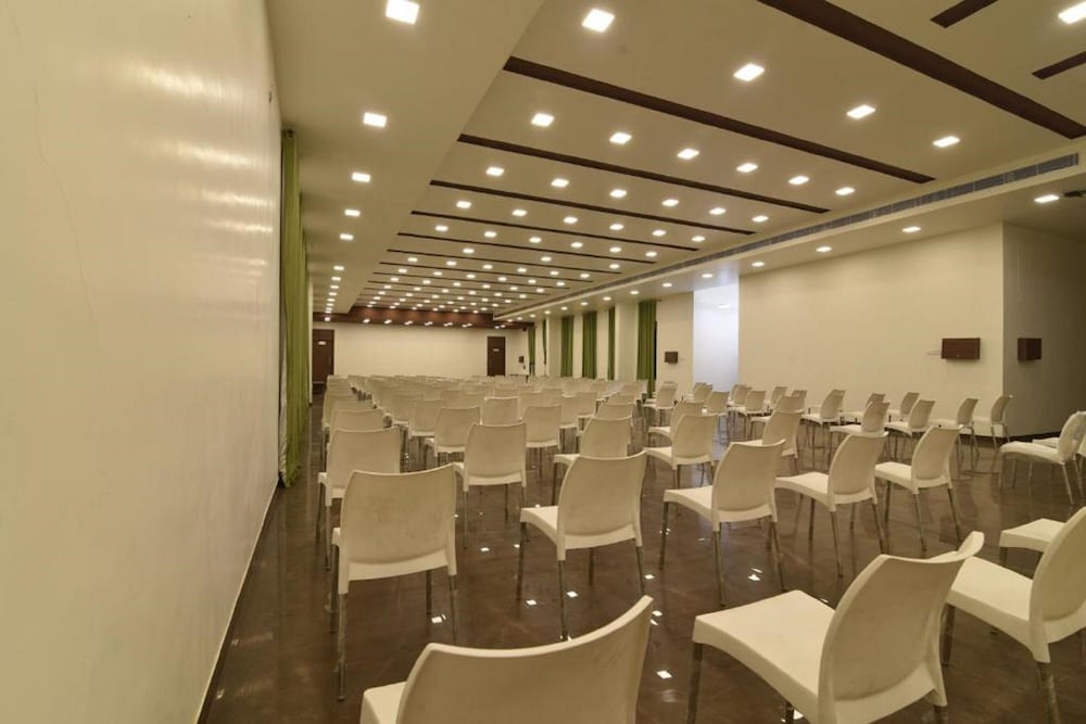 meeting & event spaces