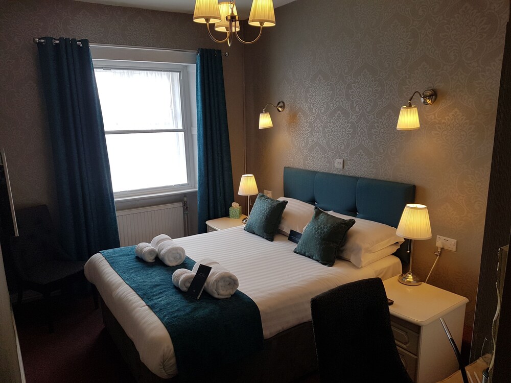 Virginia House Hotel