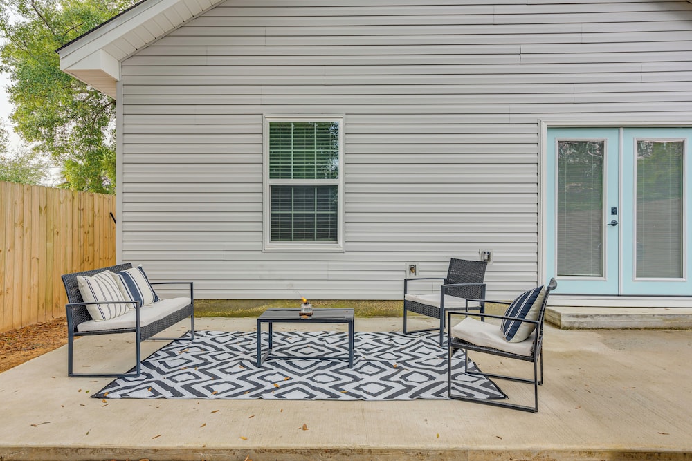 1 Mi to Dtwn: Pet-friendly Pensacola Getaway!