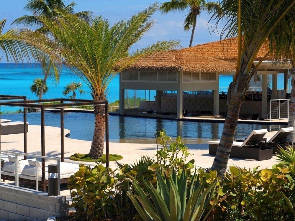 Sky Beach Club Villa Waterfall 1 4 Bedroom Villa - Property Image 6