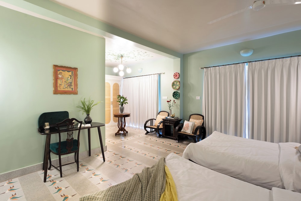 Elivaas Bludoor 5-BHK Pet Friendly Villa