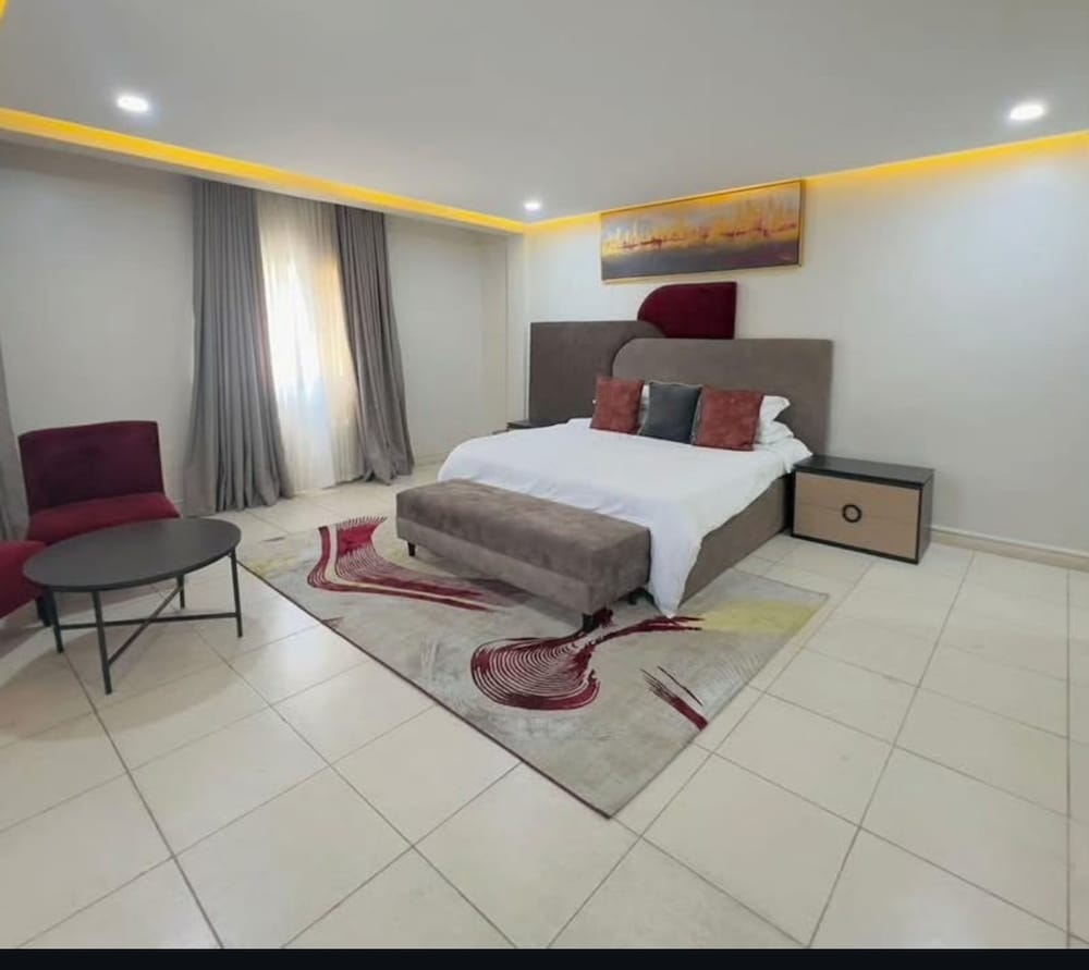 Sapphire Heights Apartments
