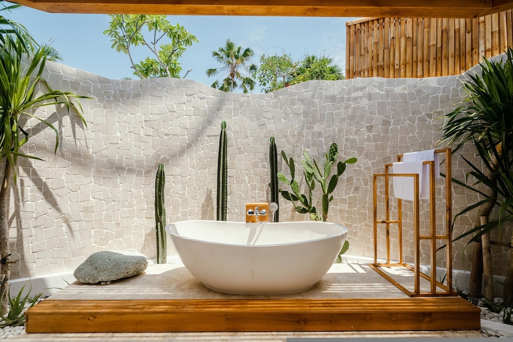Villa Canggutopia 4 by Alfred in Bali - Relaxing 1BR Private Pool Villa 5min to Echo Beach