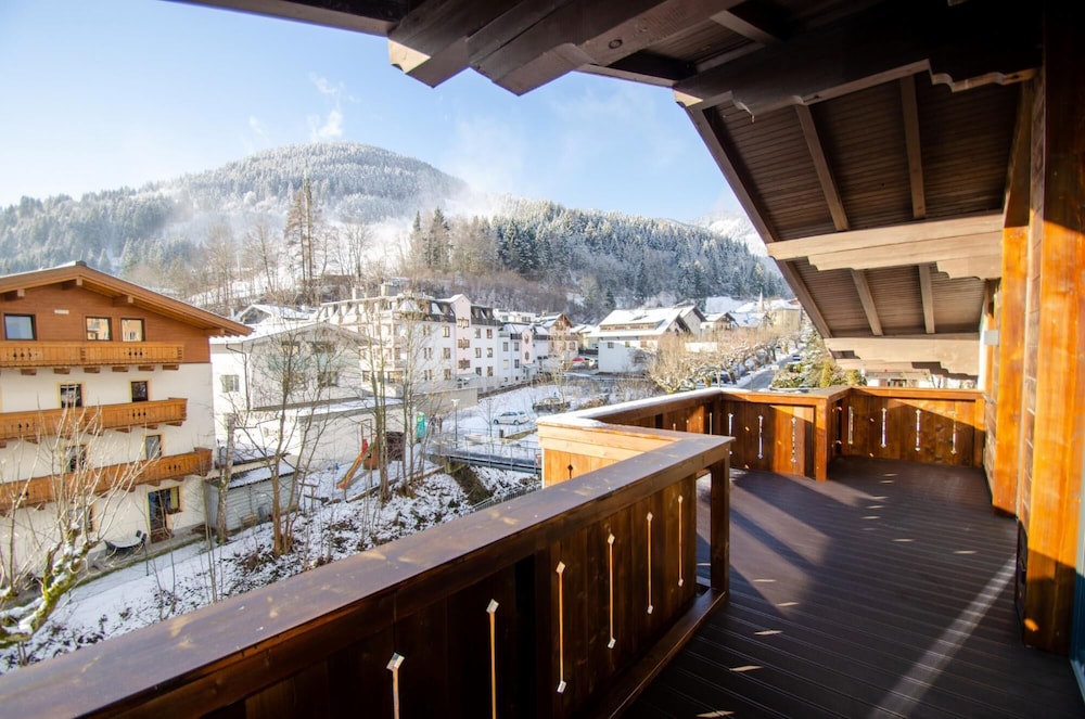 Finest Villa Zell am See - Penthouse Sauna