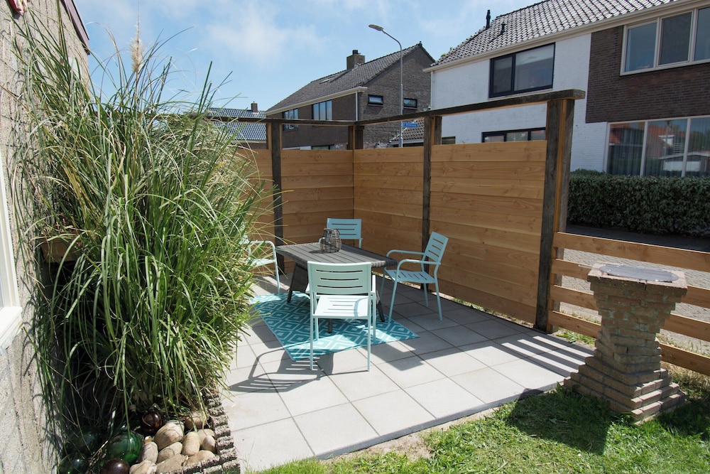 Bungalow Mui aan Zee in Centre of Petten