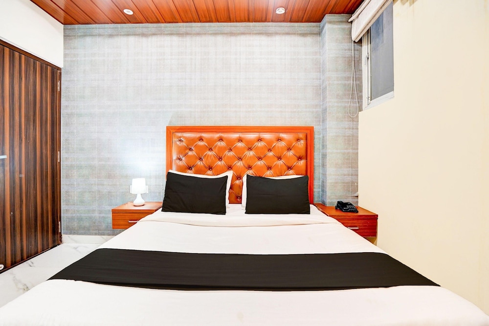 Cozy Stays Near Vishwanath Temple