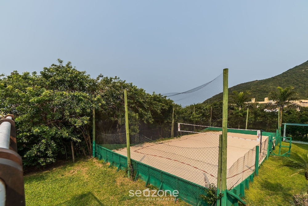 Beachfront Apartment w/ View Beach Santinho Asr204