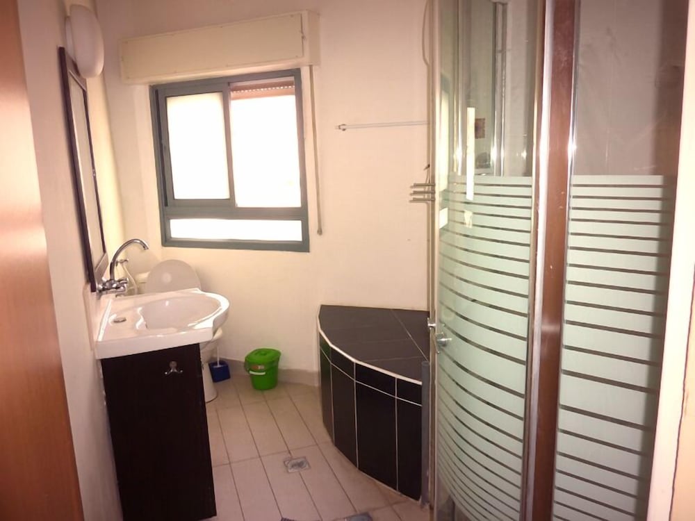 Allenby 2 Bed & Breakfast