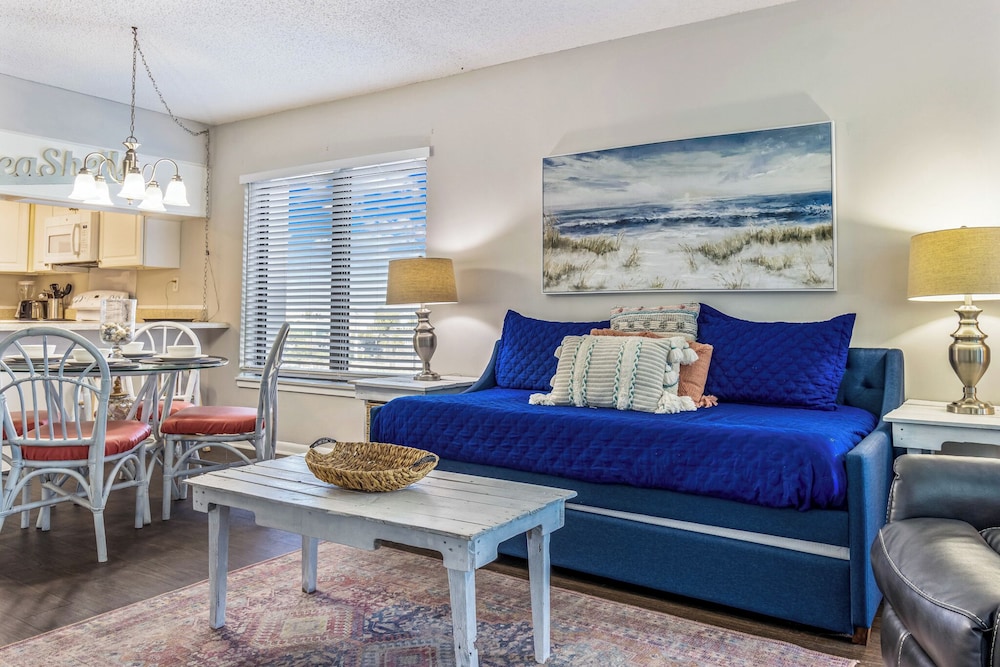 Island Sunrise by Southern Vacation Rentals