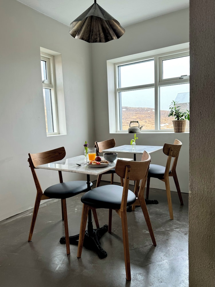 Lindarholl Guesthouse
