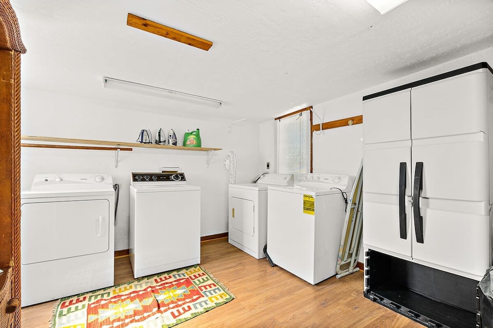 Pelican Beach Private Ocean Front Beach House- Sleeps 10 Bring Your Surf Boards