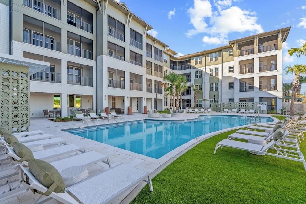 Landing Furnished Apartments - Orange Beach