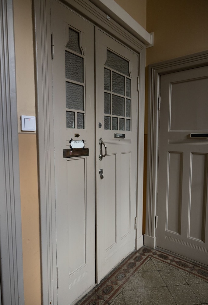 2ndhomes Cozy 1BR Home w Great Location view 2