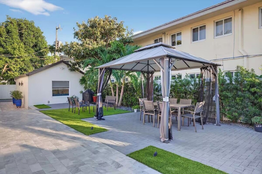 Paradise by the Sea - Cottage