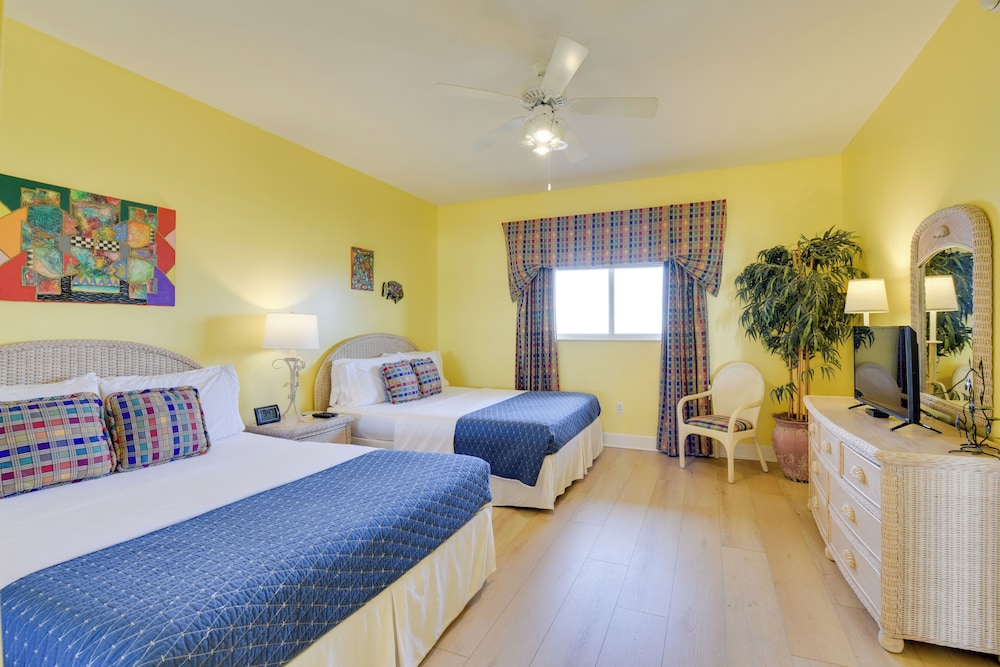 Navarre Condo w/ Beach Access & Ocean Views!