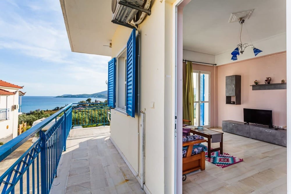 Koroni Seaview Retreat - Summer Escape Lodging