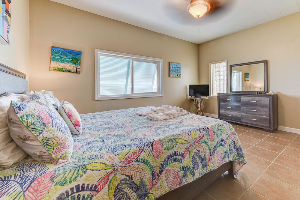 Dreamview by Distinctive Beach Rentals