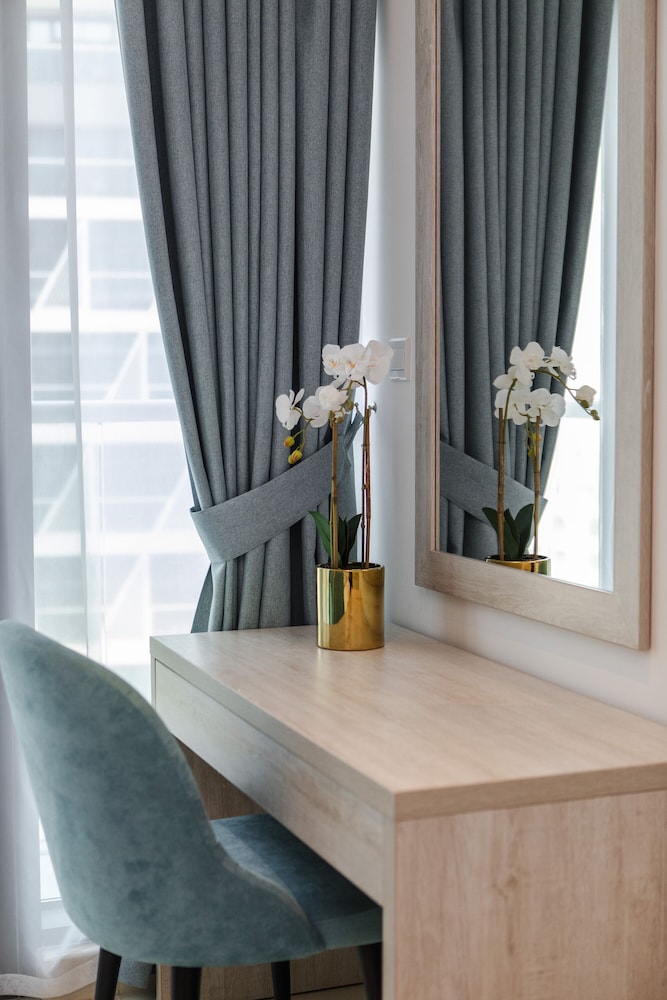 New 1BR with beautiful sea view