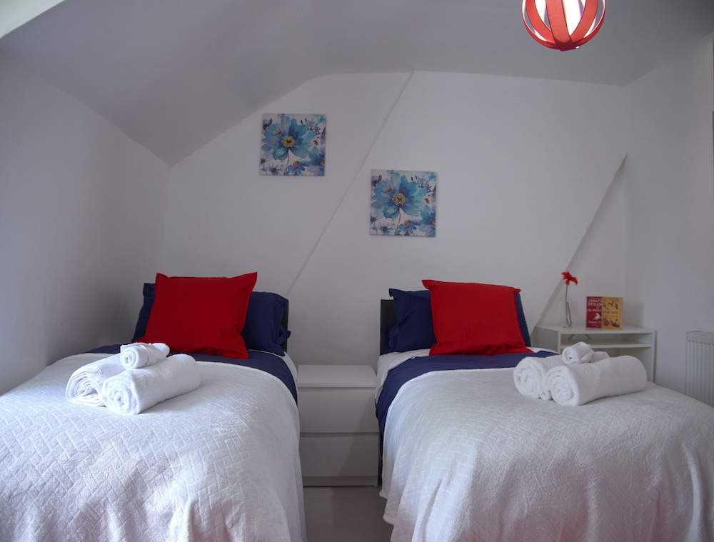Lovely Large London Apartment, Near Stratford