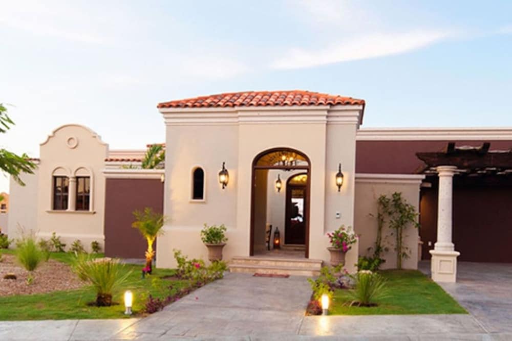 3BD Hacienda Encantada Ocean View Luxury Resort