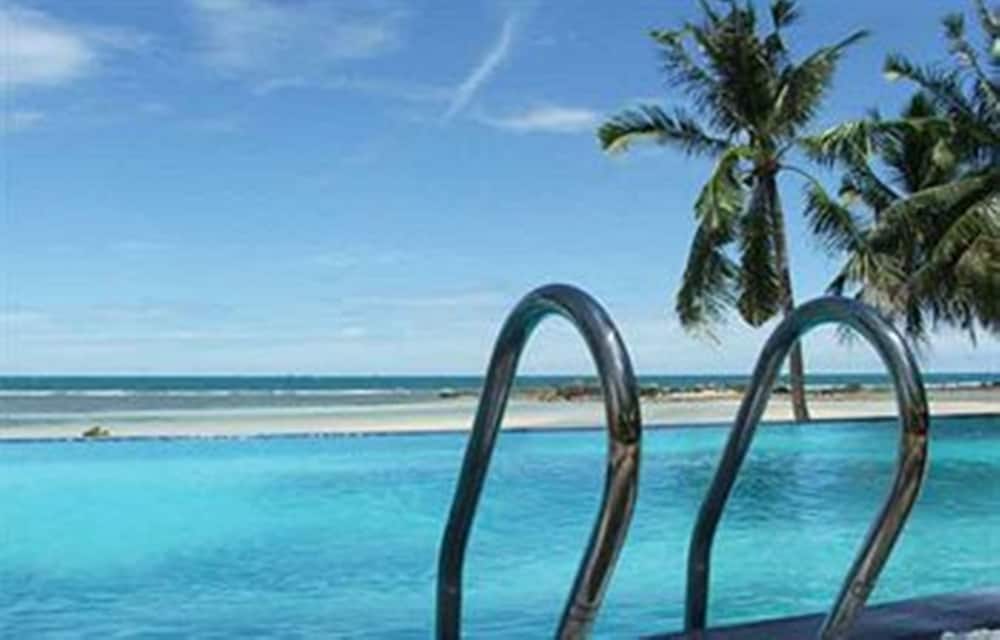 Sunset Cove Resort