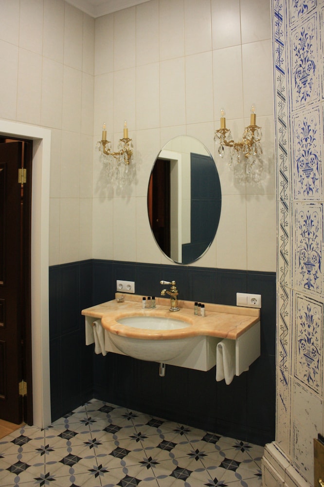 Photo 33
