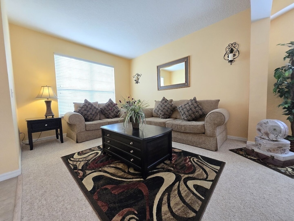 Sol142ca Spectacular 6 Bed, Solana Commuity Villa 6 Bedroom Home