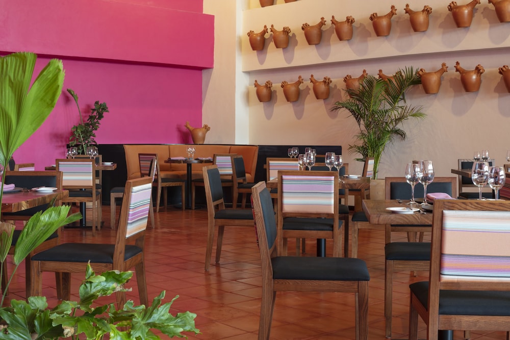 Puerto Vallarta Vacations - Crown Paradise Golden Puerto Vallarta All Inclusive - Property Image 5