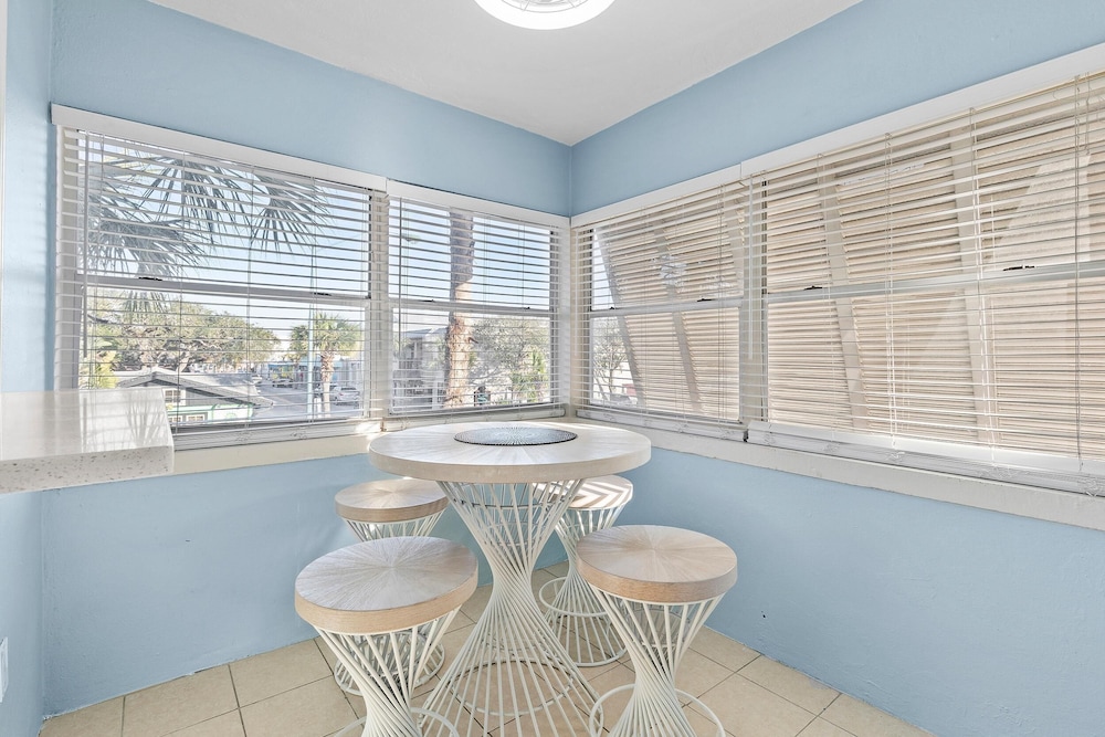 Flagler Suites 4