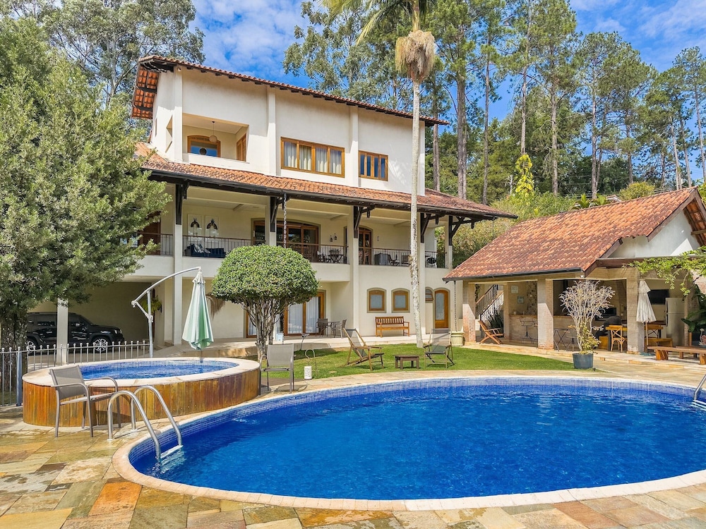 Refúgio de Alto Padrão na Granja Viana