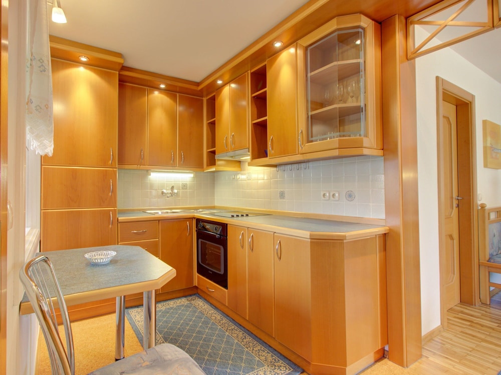 Lovely Apartment in Bled near Lake view 4