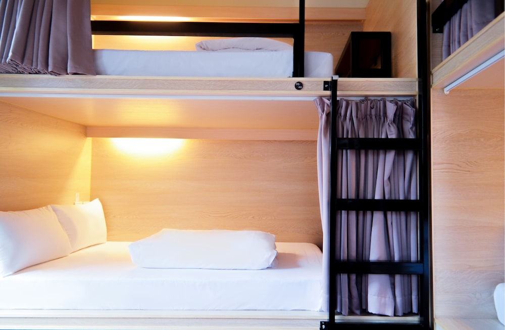 StarBox Hostel