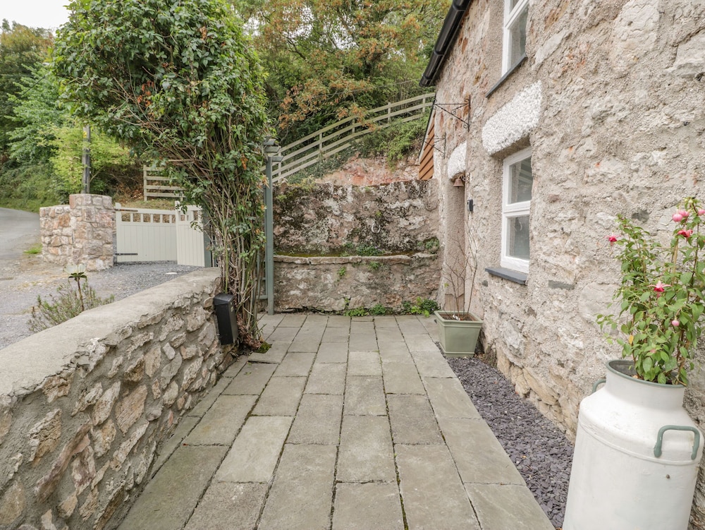 Pen Y Bont Ucha