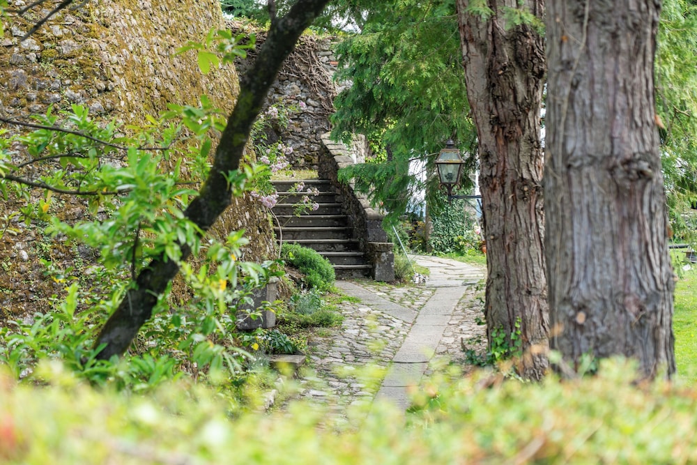 LA ROCCA DI CAMPORGIANO MAISON DU CHARME photo 4