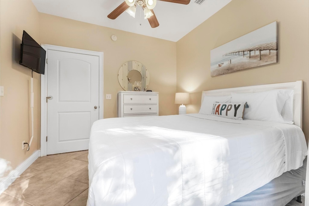 Laguna Breeze C