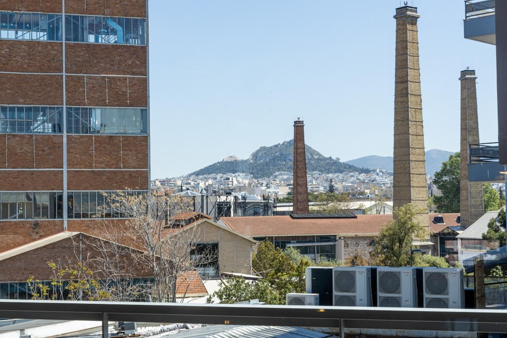 Iakxou 26 in Athens With 1 Bedrooms and 1 Bathrooms