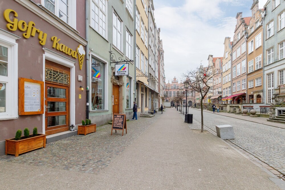 Apartments Old Town Piwna by Renters view 3