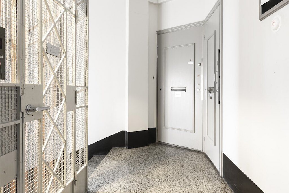 2ndhomes Bright Top Floor Studio in Fredrikinkatu view 2