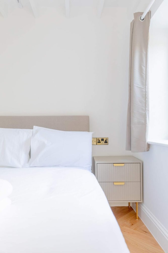 Luxuriously Compact 1BD Eco Home Clapham Common!