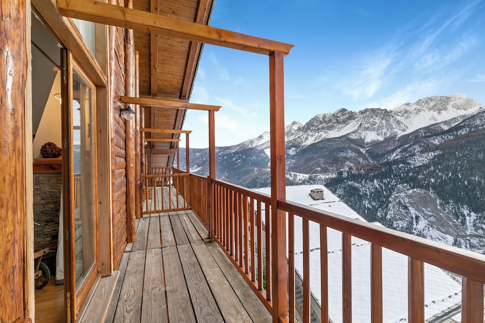 Gleise Lodge apartment