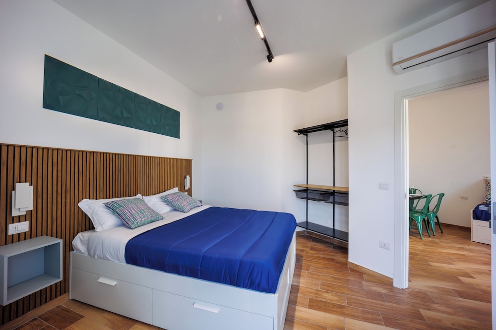 Tony Suites