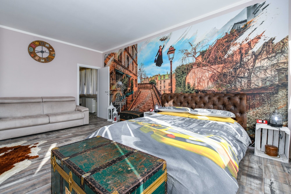 hotel room