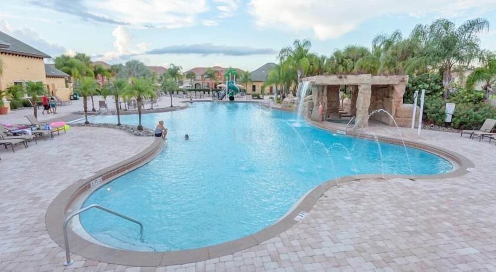 Paradise Palms IHR 2031 - Image 3