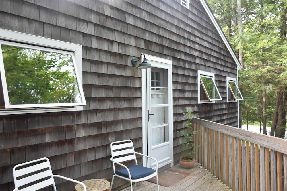 Guest House at Waters Edge