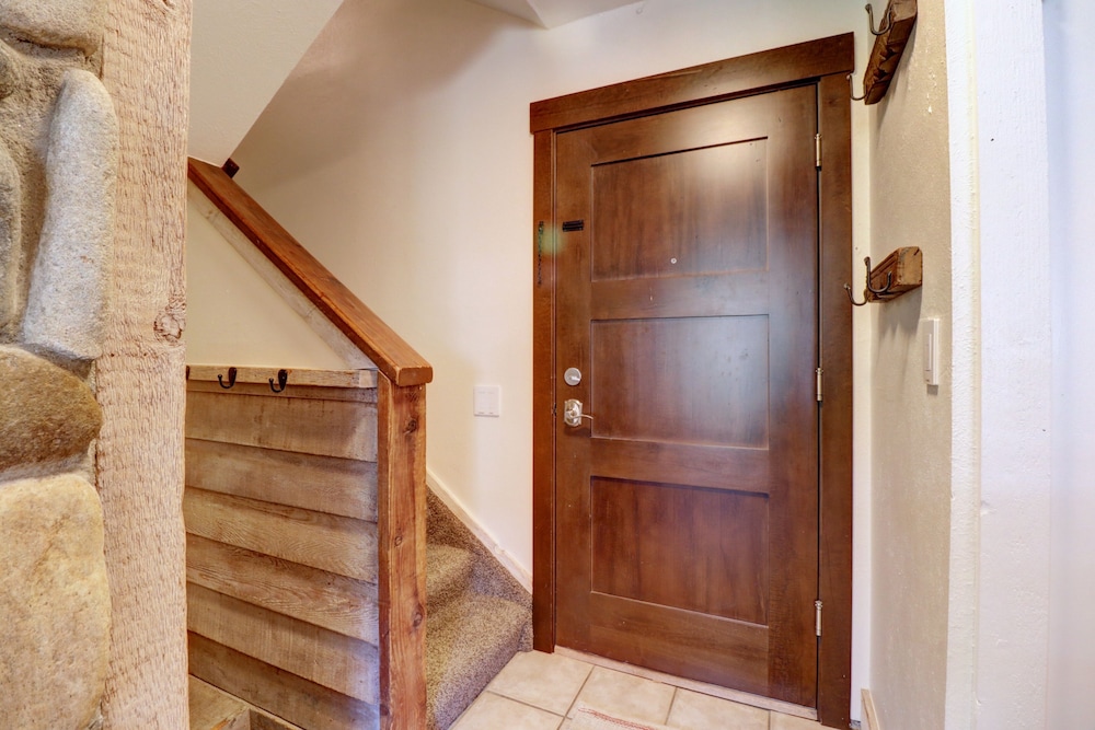 An206 Anaconda 4 Bedroom Condo