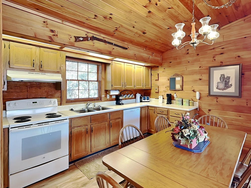 Alpine Windsong by Jackson Mountain Rentals view 2